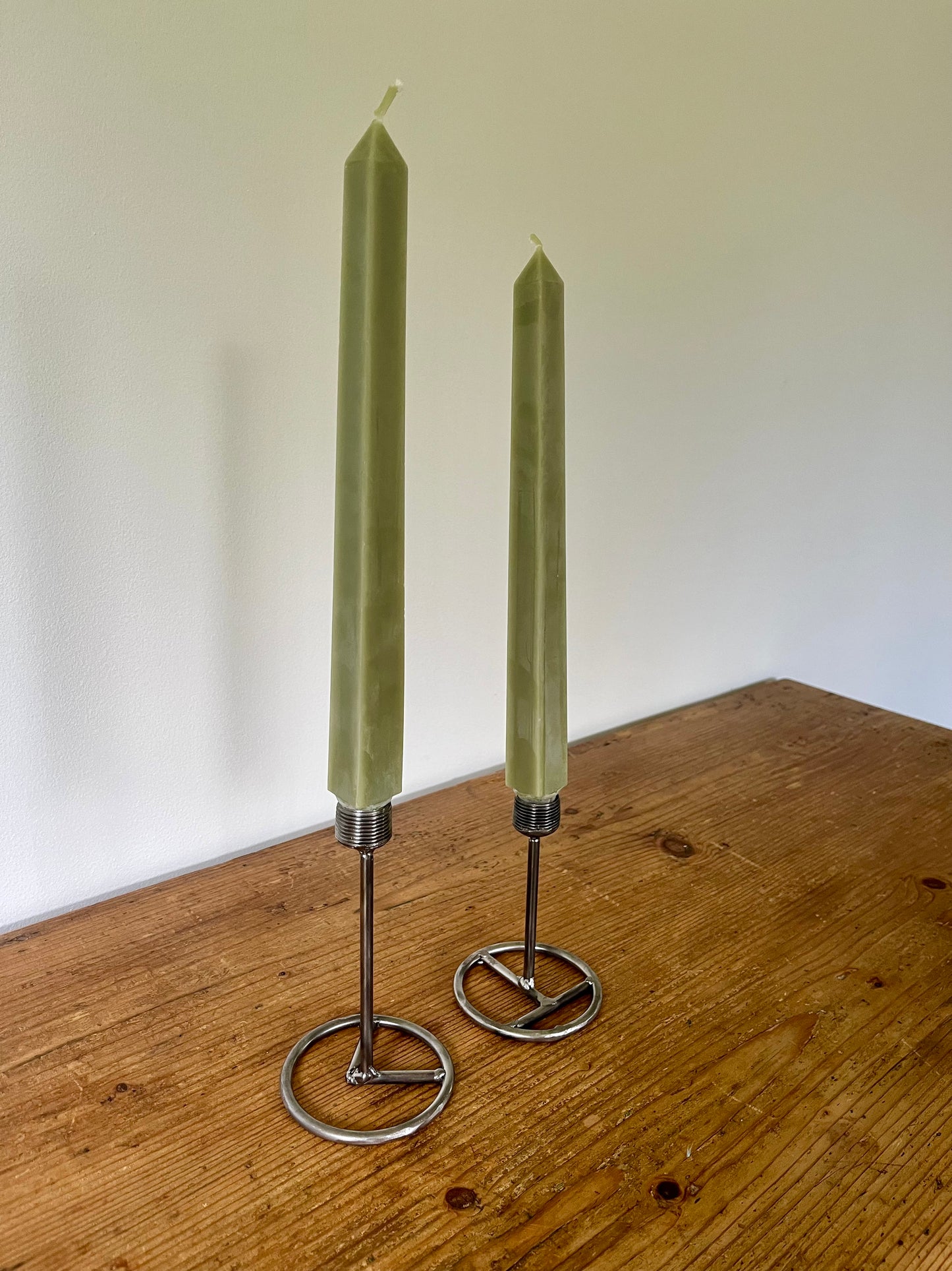 Single Steel Round Base Candle Stand