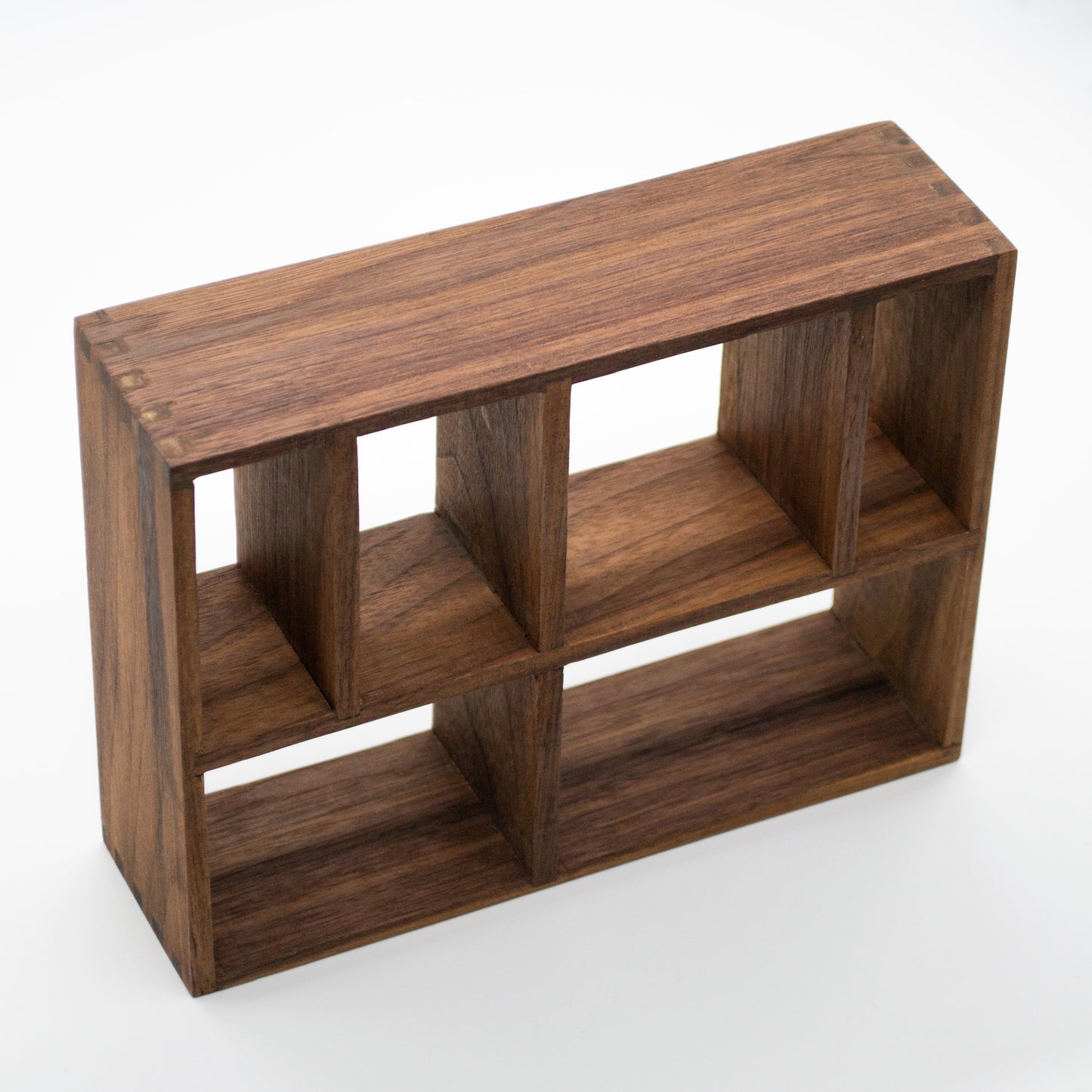Itty Bitty Shelf